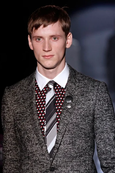 Look 17
